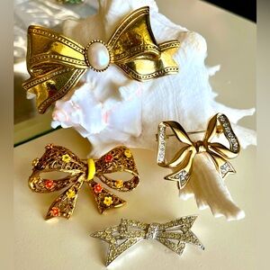 Set of Vintage Bow Brooches